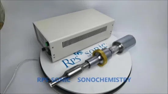 Ultraschall-Homogenisator in der Ultraschall-Sonochemischen Slush-Maschine im Labor